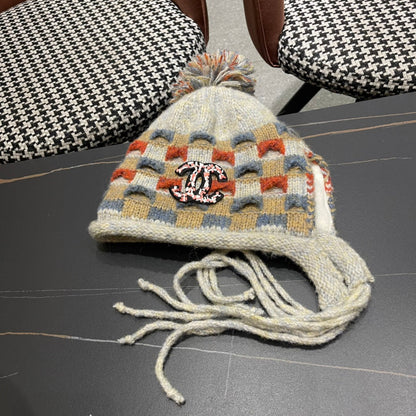 KNITTED WOOL HAT COLORFUL 425766