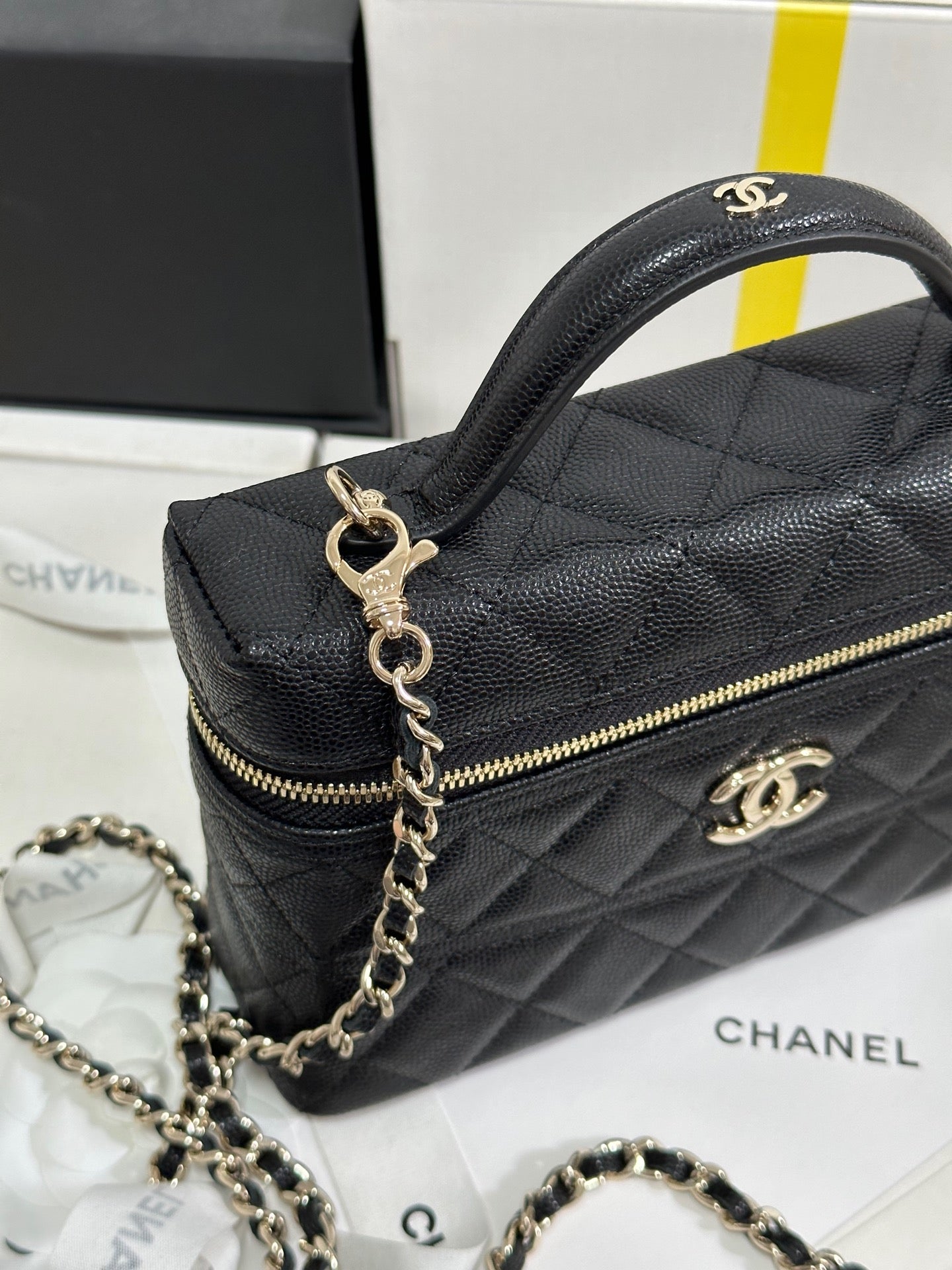 CC 25C Vanity Case 19.5cm Black Calfskin Silver Hardware 243640