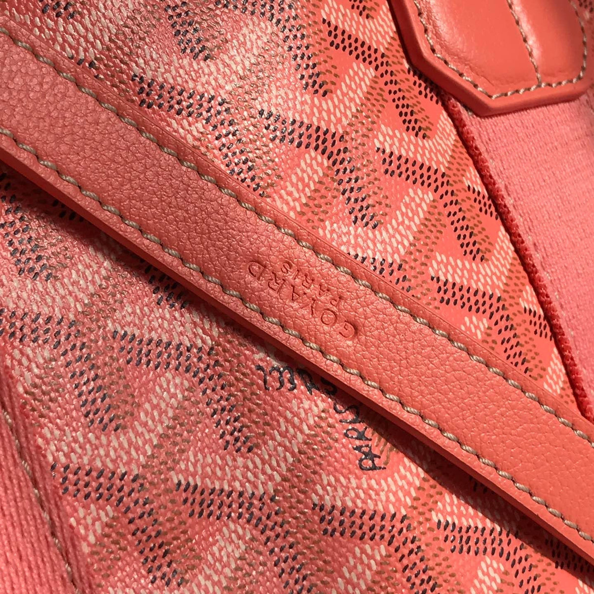 SMALL BELHARRA 24 IN PINK GOYARDINE CANVAS AND LAMBSKIN