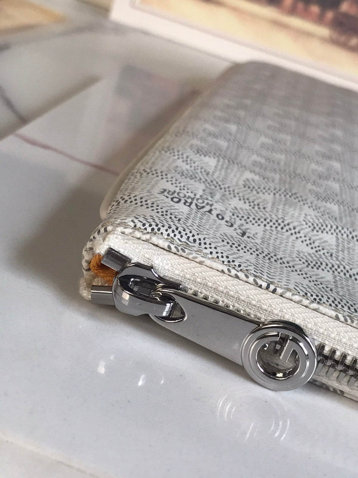 S¨¦NAT MGM POUCH 40 IN WHITE GOYARDINE CANVAS