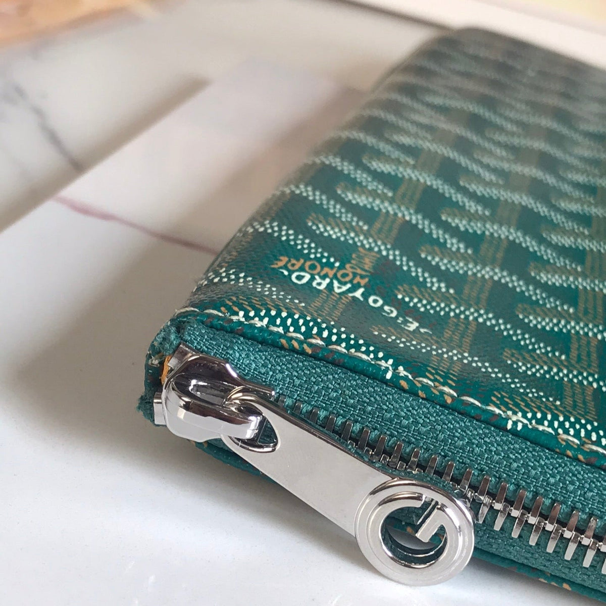 S¨¦NAT MGM POUCH 40 IN GREEN GOYARDINE CANVAS
