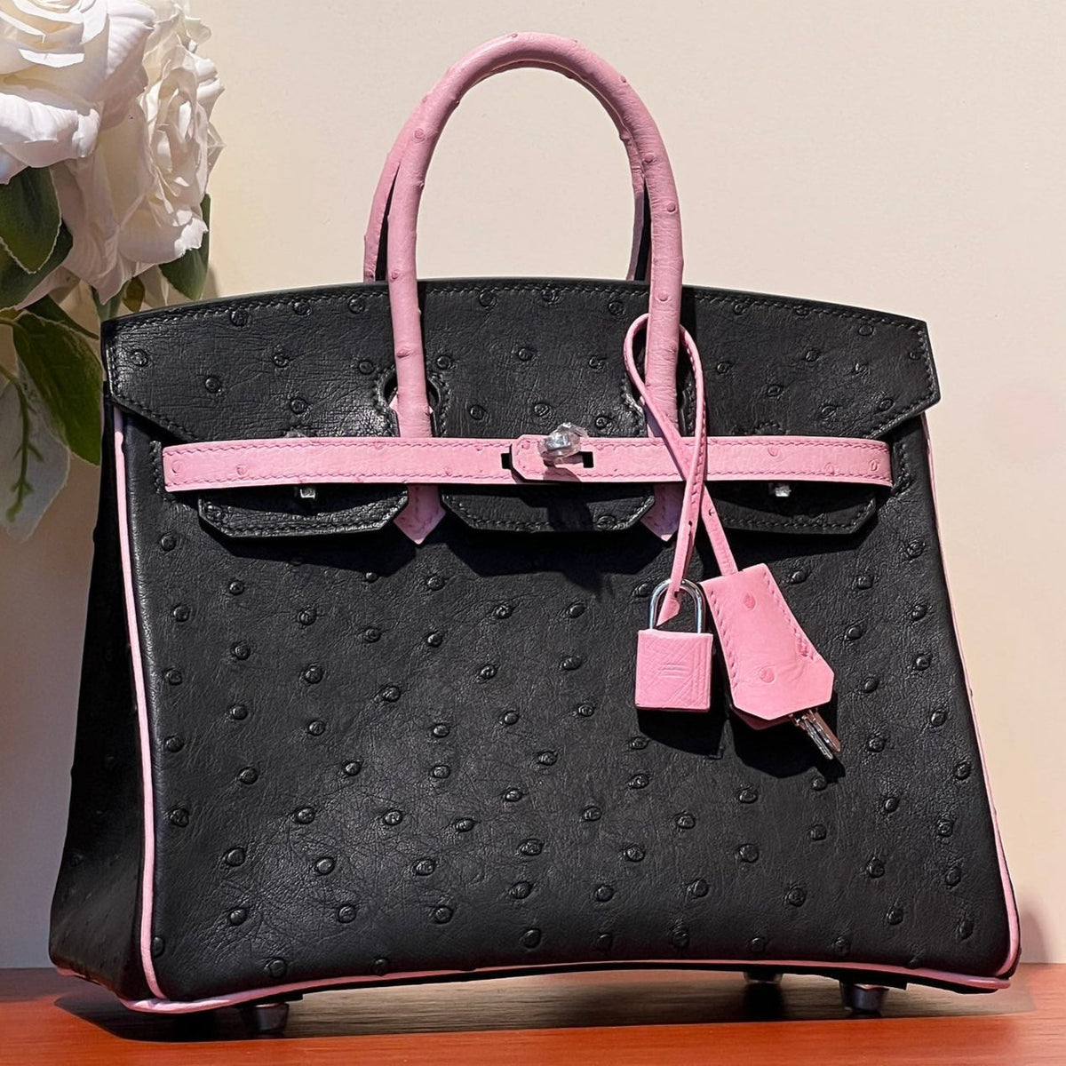 KELLY SELLIER 25 BAG IN BLACK MIX BABY PINK OSTRICH LEATHER (MADE - TO - ODER)